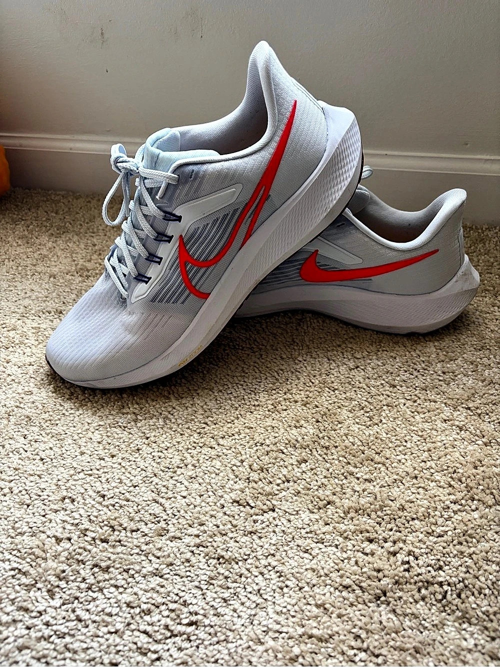 Nike Air Zoom Pegasus 39 Grey Bright Crimson Athletic Shoes